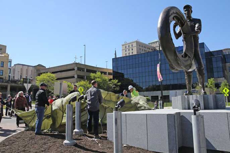 The World'S First Monument To Tire Workers The World'S First Monument To Tire Workers
